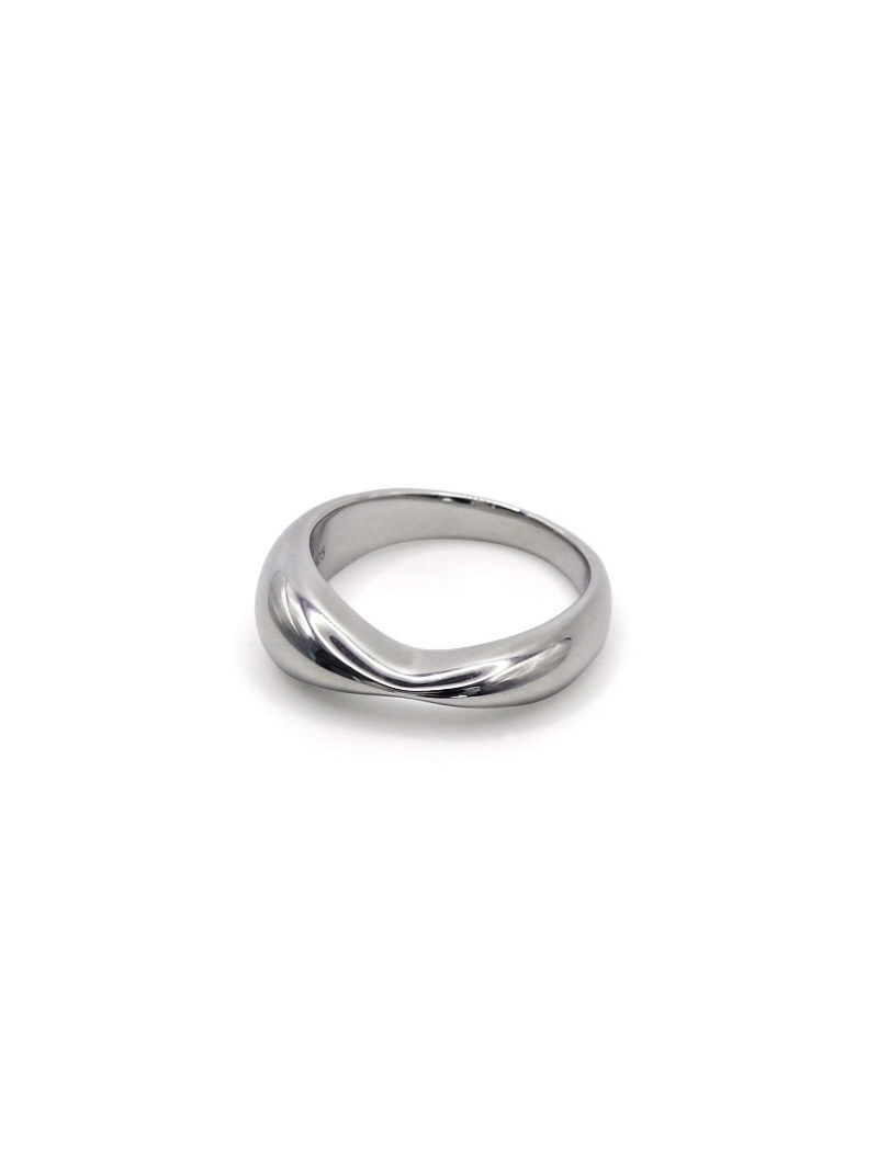 Orbit Curve Ring